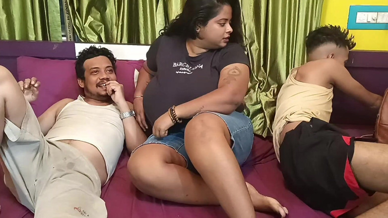 Somnath black board: तीन भारतीय महिलाओं के साथ कुछ सेक्स