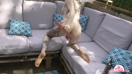 Canada TGirl: Canadian tgirl Carolyn Forest jacks off!