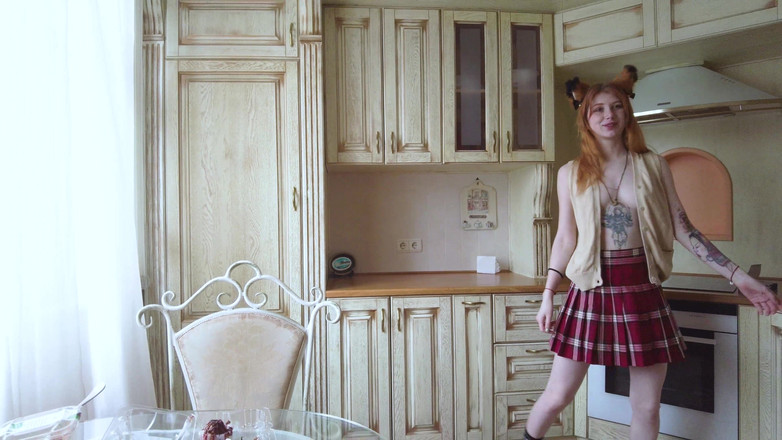 Oopsmodels: Nekokimiko in the Kitchens Blowjob