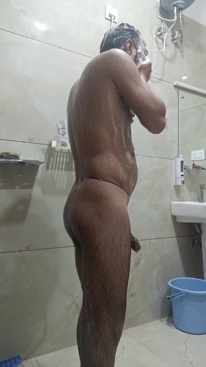 Rajasthani-old-lover: Indischer desi-mann genießt dusche und sex