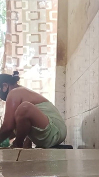 Sex bhabhi s koupelnou Otevřené video