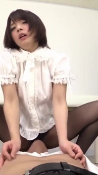 Odhalena elegance. Půvab, sebevědomí a okouzlující krása Urumi Narumi v centru jeviště. - Ep2