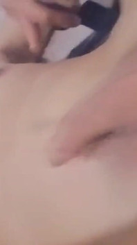 Femboy Memukul Pantatnya Dan Bolanya