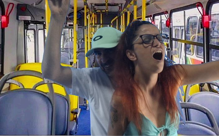 ksalnovinhos: Sexo transporte público
