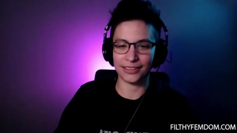 FilthyFemdom: Пряма трансляція з Хеленою Лок за участю Хелени Локк