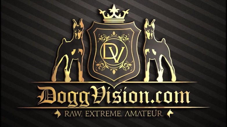 DoggVision: 2부 - 애널 의붓딸을 돕는 GILF 계모 2발 사정