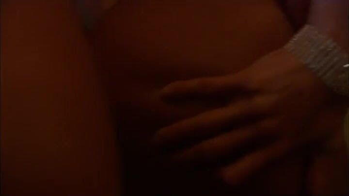 Tight little babes: Jovem loira com buceta apertada gosta de sexo apaixonado
