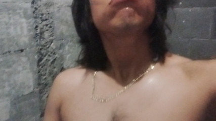 AlexAlejandro13: ก่อนไปทํางาน