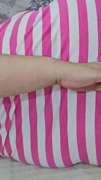 Ik Vroeg Stiefzus Me Haar Slipje Aan Te Raken