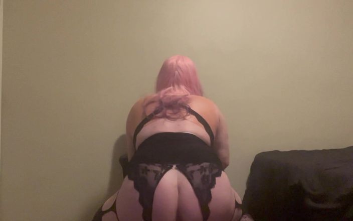 Jennycakes69: Tranny Has a Better Ass Than Your Bitch Wife