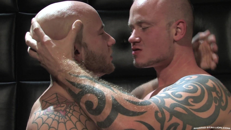 Raging Stallion: Hf2 pareja