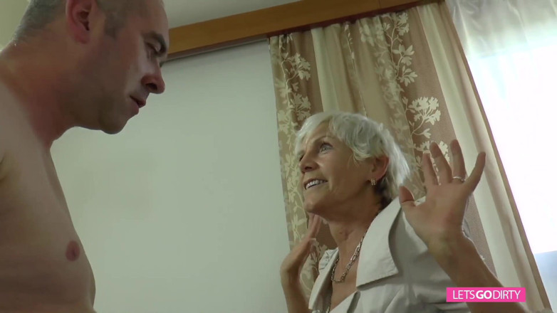 LetsGoEroticOnly: Natural granny 71 years still know how to fuck