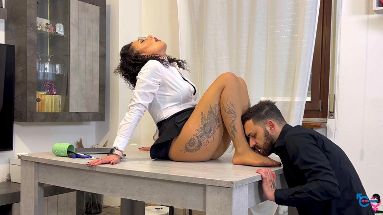 effeemme1: Clueless Secretary Is Only Good at Getting Her Feet Licked...