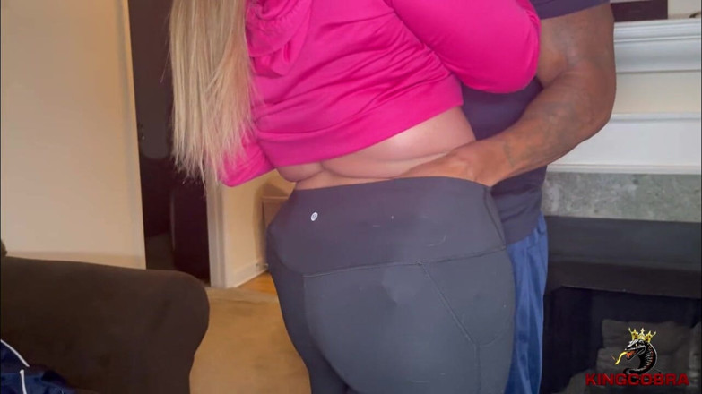 RealKingCobra: Cum All Over My Thick MILF Ass: Nc Hotwife Gets...
