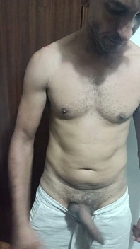 Regarde la taille de ma bite douce
