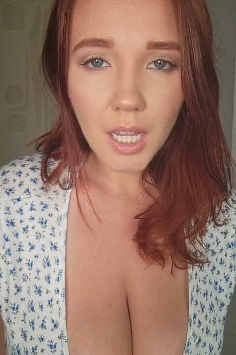 Annabelle Rogers: ¡Primera provocación de tetas de 2022!