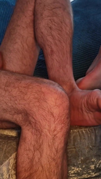 Du willst wissen, was passiert, wenn du ein bisexueller swinger bist und es genießt, deine frau mit anderen männern zu teilen