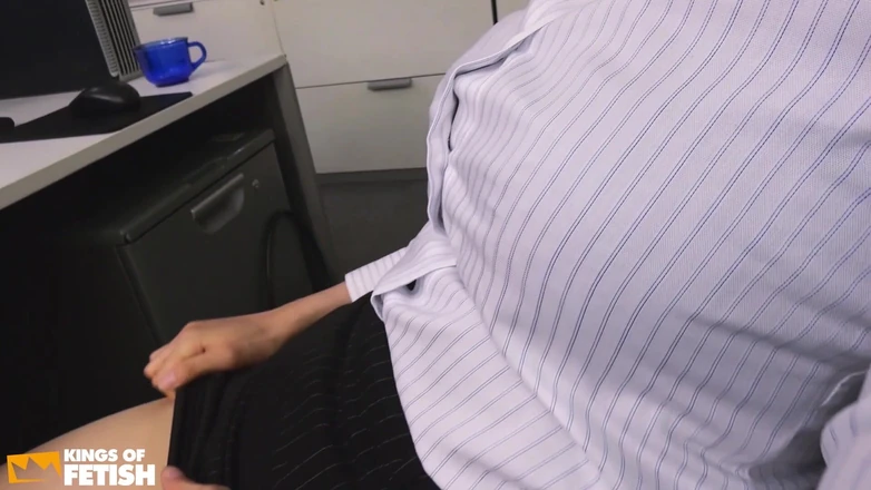 Жетілген жеке әйелдердің фотосуреттері