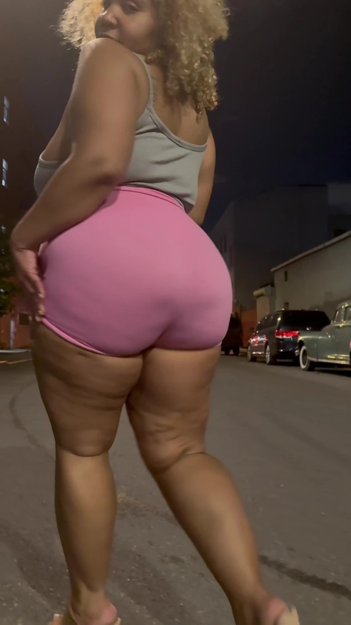 PutiLing: Chubby Latina