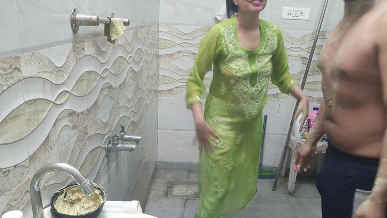 Hornycouple149: La india Sutela Bhai vio a la hermanastra haciendo el...