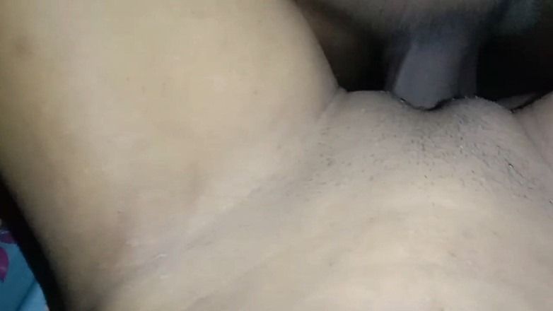 Boneshaker: Deshi virgin girl prende un grosso cazzo prima volta porno