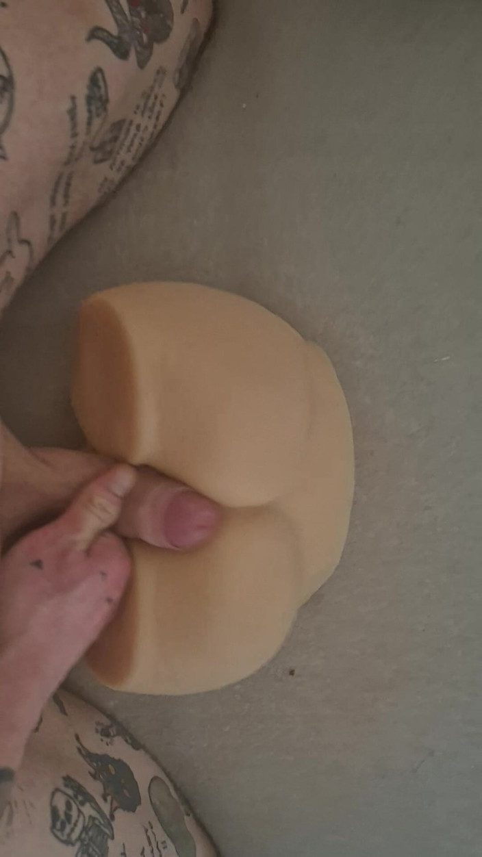 Lonelyme: Video Pertama Saya, Bermain Dengan Torso