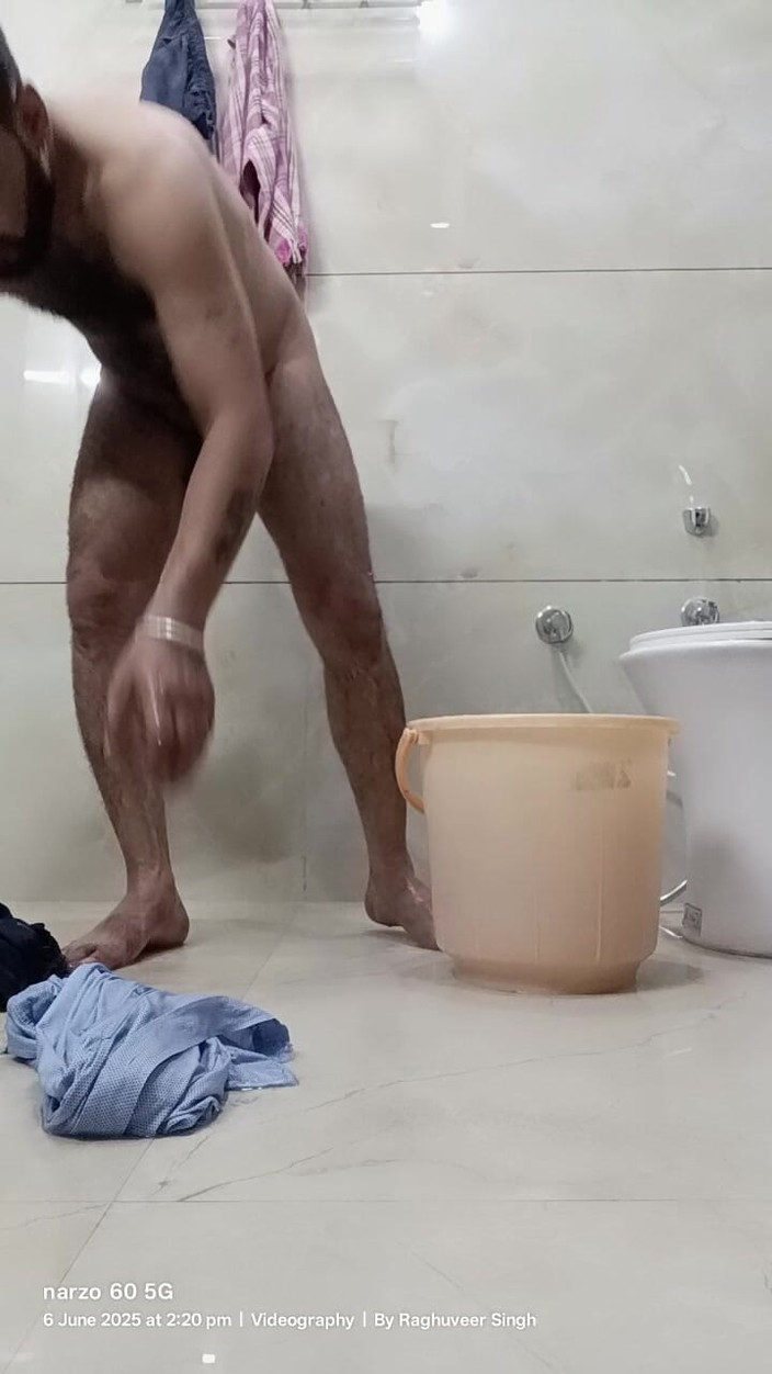 Rajasthani-old-lover: 在吮吸我邻居继父的后掌握