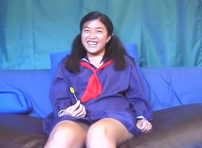IntAsian: Hot asian teen does her first casting