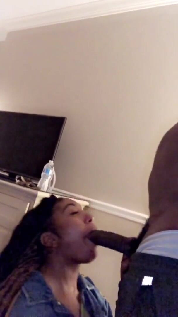 Fijii pornbox: Ce moment-là, elle me lève les yeux et m’a dit...