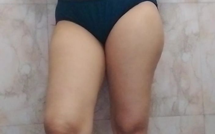 Riyathakur: Riya Thakur afl. 10