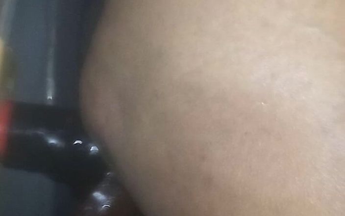 Big Sikh sissy: Grote Sikh mietje travestiet geeft plezier aan haar zelf