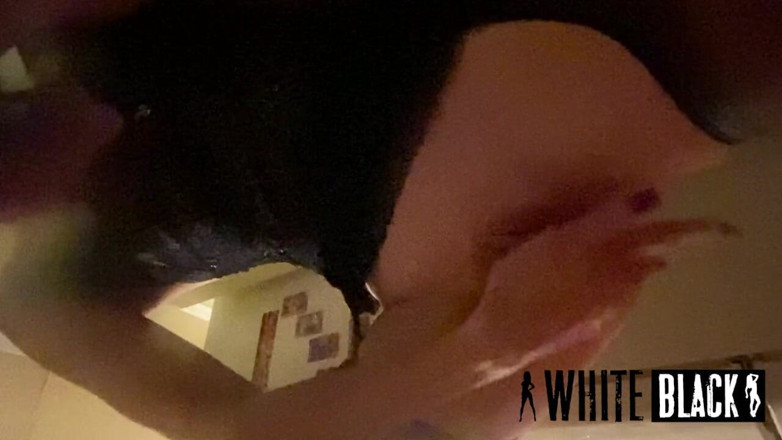 WhiteBlack: Posłuszny przyjaciel głębokie gardło żona analna
