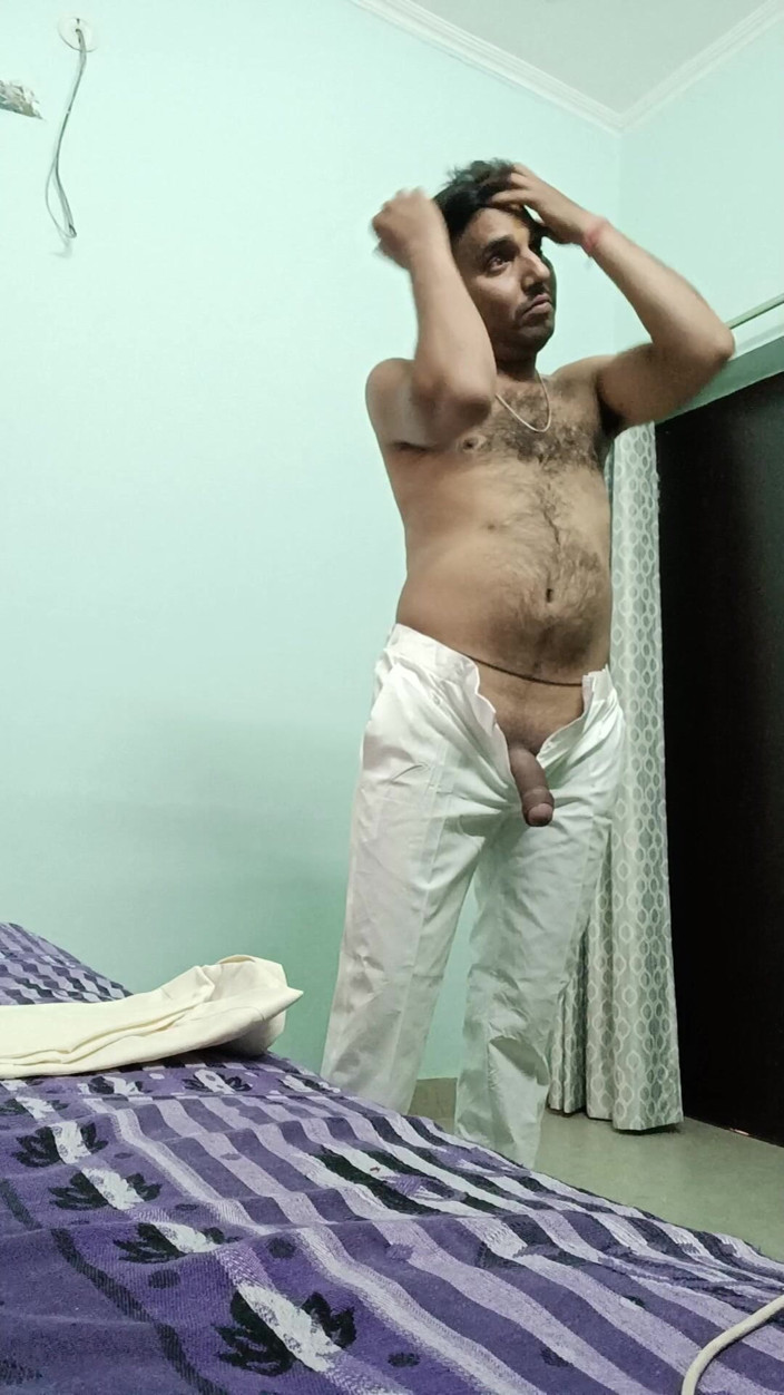 Rajasthani-old-lover: Indiancă desi care se masturbează
