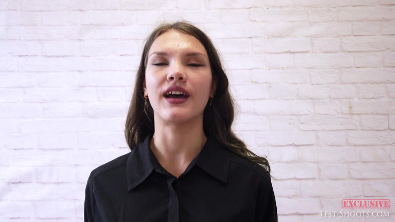 Test-Shoots: Naakte video casting met artistieke turnster Polina