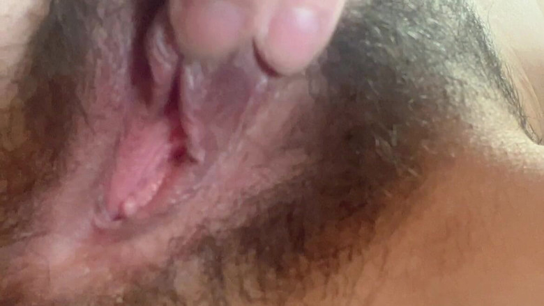 sweethanajapanese: VerschlÃ1/4ckt kleines arschloch, behaarte muschi, lippe