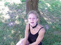 German Teen Hookers: Sledujte, jak nevinná německá teenagerka je opravdu špinavá