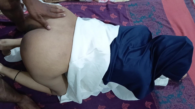 Dearshivani: Awek berhijab dikongkek abang tirinya apabila datang dari kolej