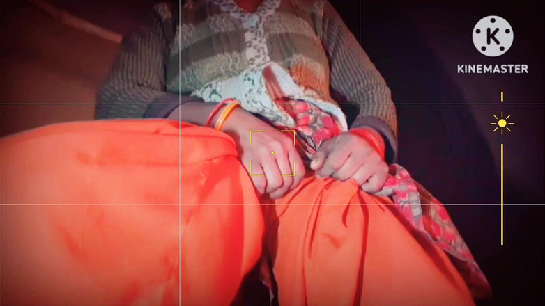 TricolorMusic3: Indossa un filmo, si masturba dall'alto, nessuno è in grado di...