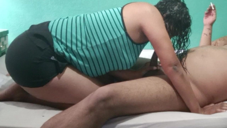 Sofixxx: Universitária menina meia-irmã e sogra rabuda chupando pau compilação