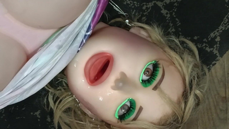 kickerscooter: Fucking and Cumming on My Doll Vanessa
