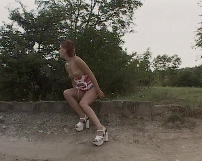 BB Video - Old School: German Amateur Teen Solo Female Pissing Babe Redhead