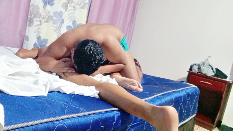 Skinnydanie21: Nevlastní sestra přišla do mého pokoje a jezdí, dokud se...