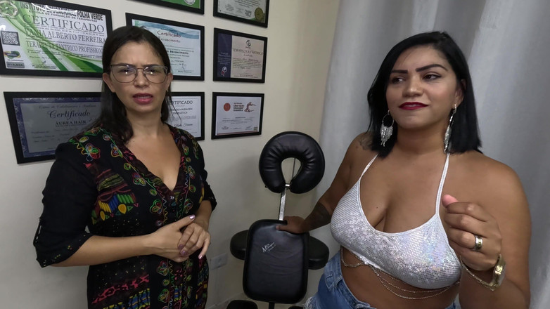 Lukas Zaad: 阴蒂按摩燃烧的热辣阴户（女同性恋）。