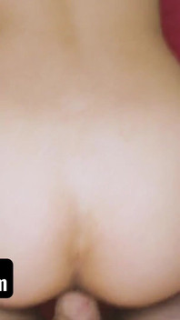 Sis Loves Me - Gorąca laska włączona po obejrzeniu filmów porno w komputerze swojego przyrodniego brata