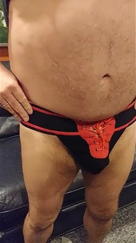 Bear Daddy Chub senin için mastürbasyon yapıyor