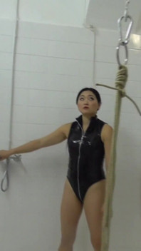 Japanese Dom Pee in Mouth of Toilet Slave