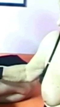 Señora madura francesa debe chupar la polla de sus amantes en el casting