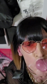 La Patronne Vidange Encore Une Bonne Bite。射精面部苏尔卢内特。Cumslut 15 Dec 23 Vanessabitchx