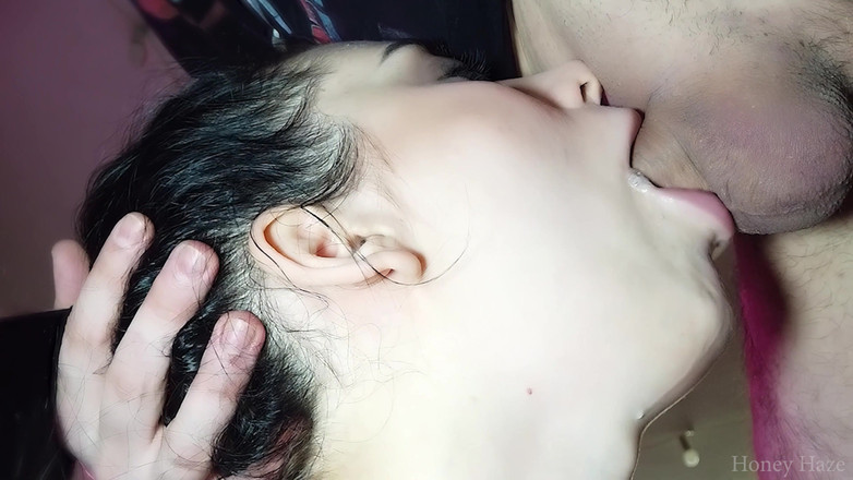 Honey Haze: सुंदर सौतेली बहन के लिए वीर्य निकालना. Honey Haze