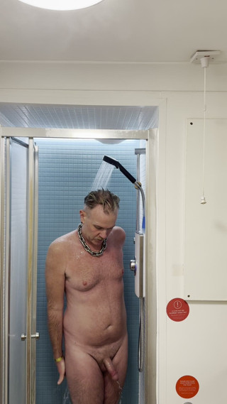 Sth hants hole: Butlins Shower